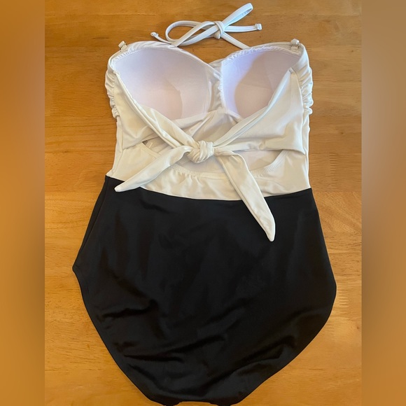 Black/white color block one piece halter swimsuit size medium - Picture 2 of 3